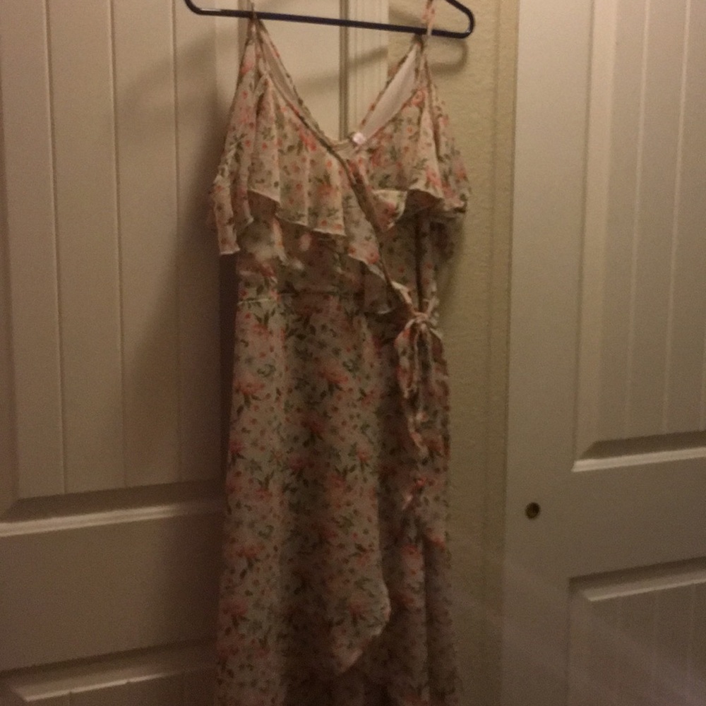 Xhilartion cold shoulder floral dress